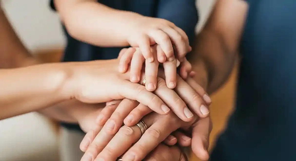 Evaheld Aged care end-of-life planning checklist in Evaheld shared by a family and care team featured image for end-of-life-planning-aged-care-checklist